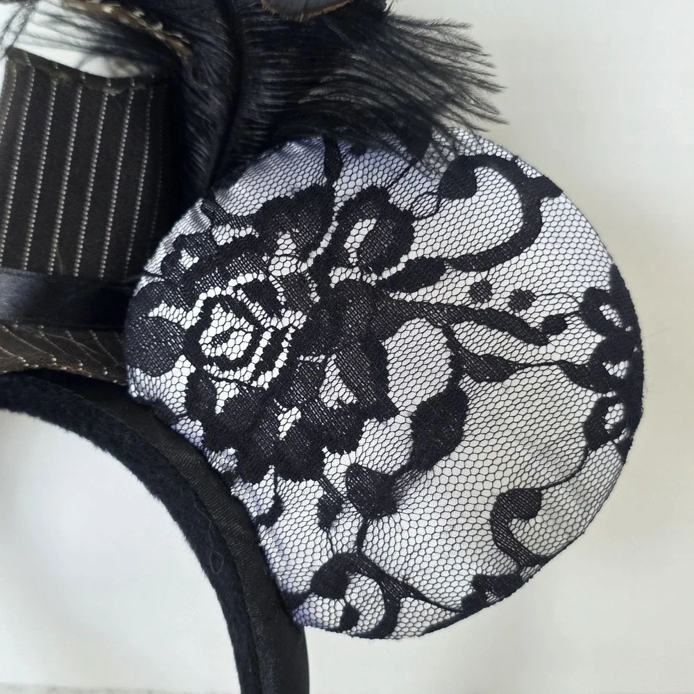 Headband Disney Parks Limited Lace Minnie Mouse Ears Top Hat Feathers
